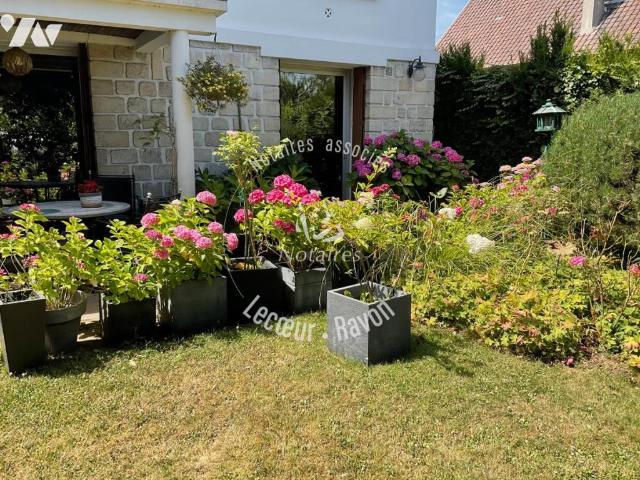 Maison en vente à Louveciennes, Île de France, 773000€