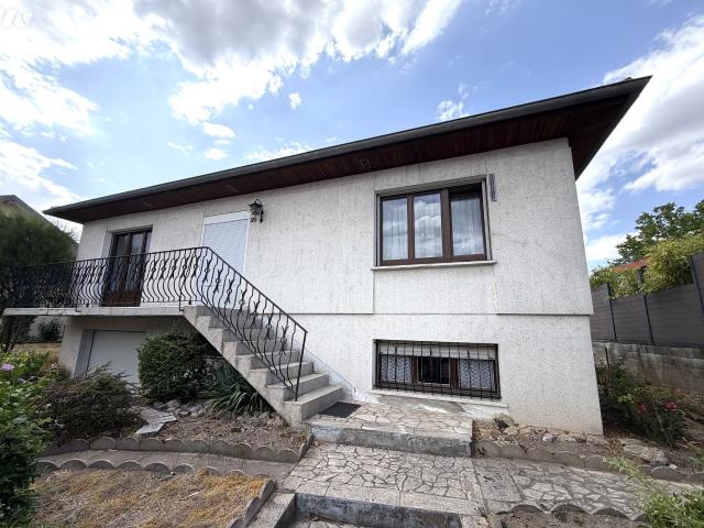 Maison en vente à Lunéville, Grand Est, 156500€