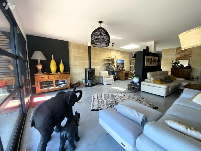 Maison en vente à Ludon Médoc, Nouvelle Aquitaine, 551200€