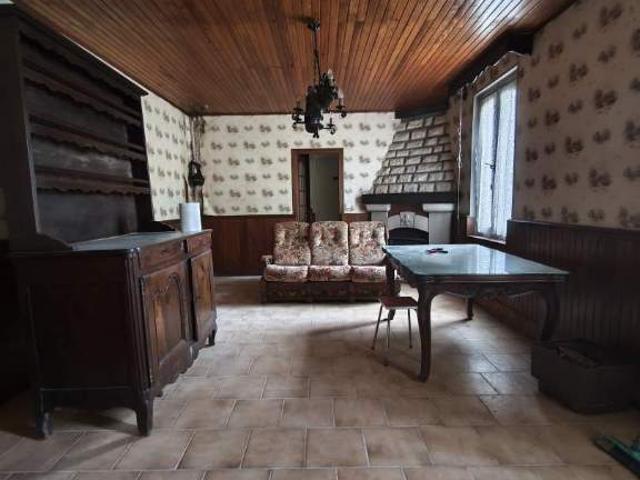 Maison en vente à Lurcy Lévis, Auvergne Rhône Alpes, 59000€