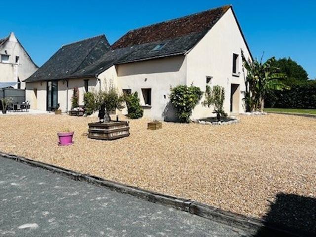 Maison en vente à Luynes, Centre Val de Loire, 440000€
