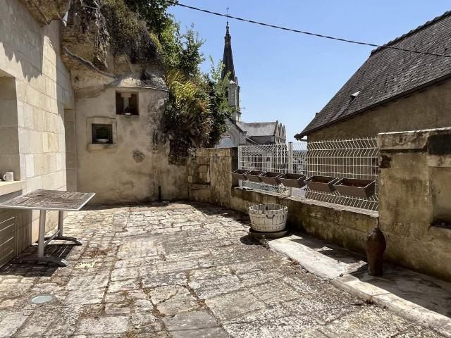 Maison en vente à Luynes, Centre Val de Loire, 186480€