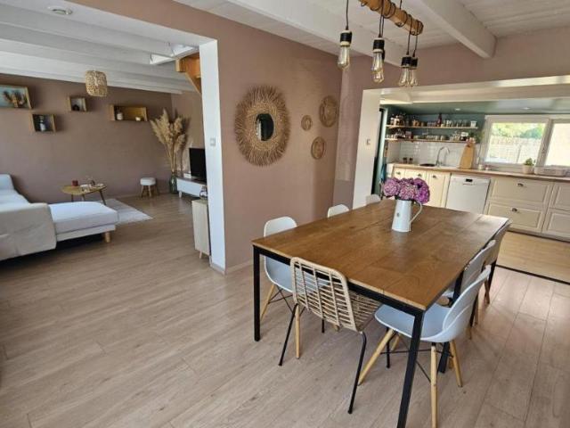 Maison en vente à Marck, Hauts de France, 245575€