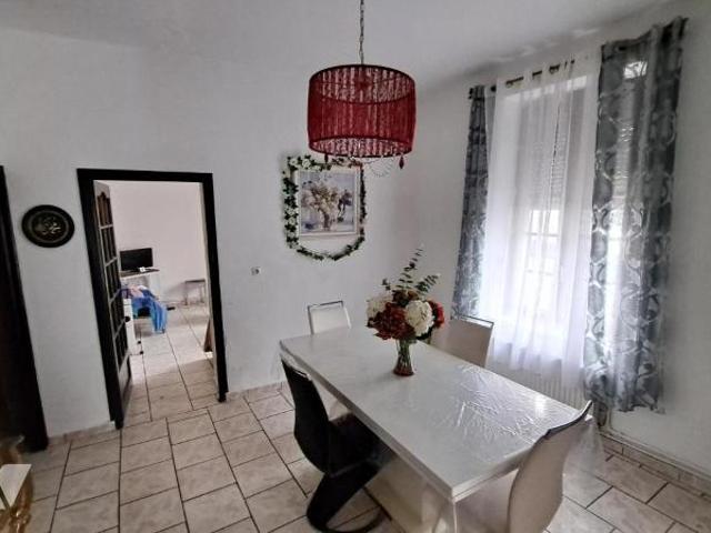 Maison en vente à Maubeuge, Hauts de France, 60000€