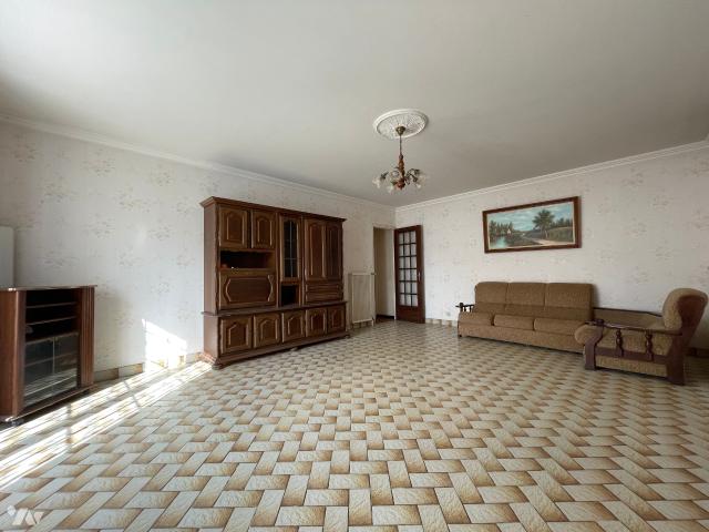 Maison en vente à Mauges sur Loire, Pays de la Loire, 152250€