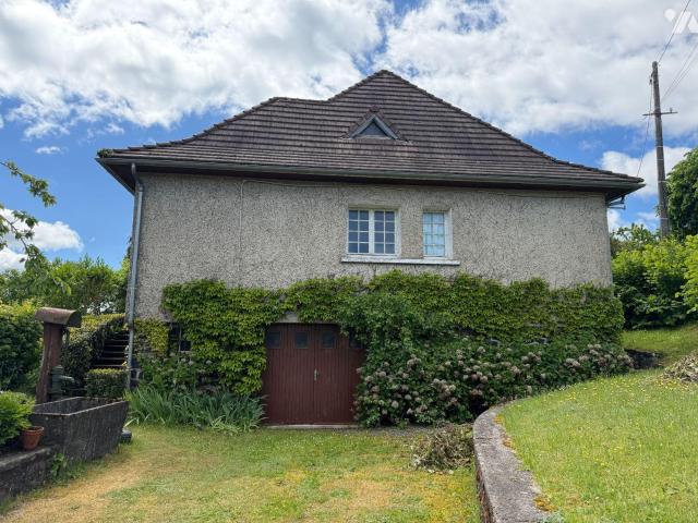 Maison en vente à Mauriac, Auvergne Rhône Alpes, 140000€