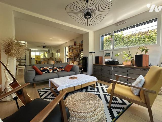 Maison en vente à Melesse, Bretagne, 398952€