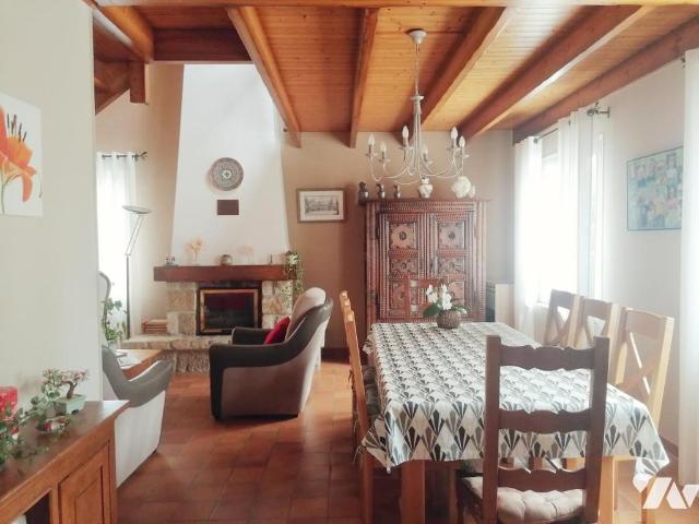 Maison en vente à Mespaul, Bretagne, 276130€