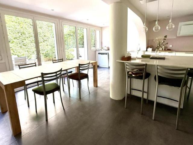 Maison en vente à Meudon, Île de France, 1090 €