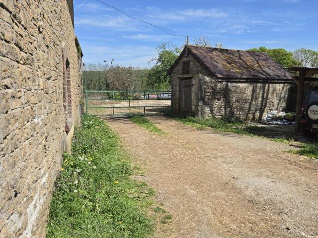 Maison en vente à Montaigu, Bourgogne Franche Comté, 155000€