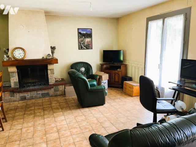 Maison en vente à Montbizot, Pays de la Loire, 170000€