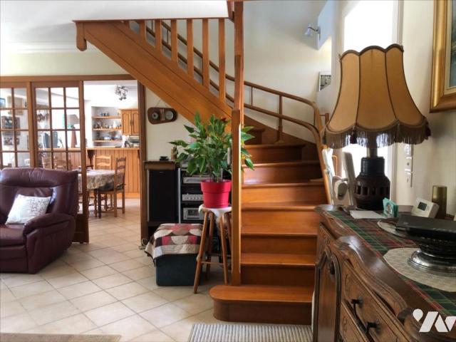 Maison en vente à Montfarville, Normandie, 467100€