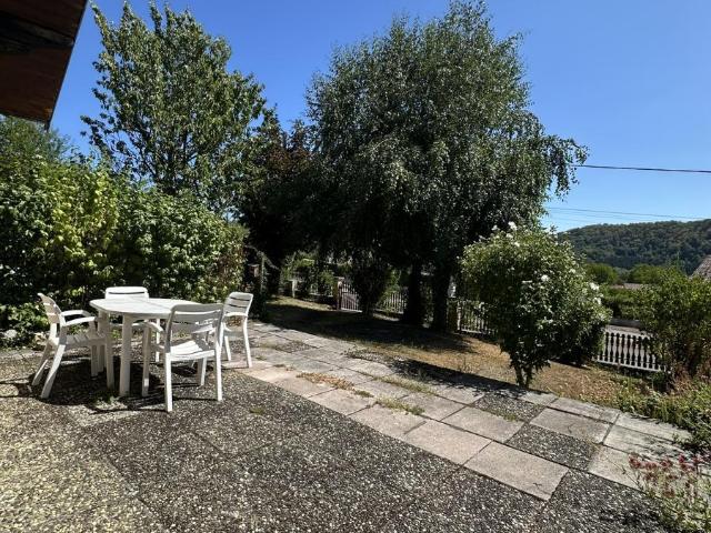 Maison en vente à Montferrand le Château, Bourgogne Franche Comté, 234000€
