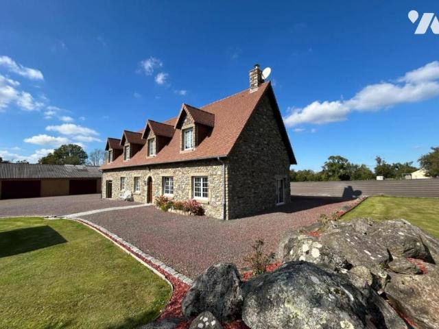 Maison en vente à Monthuchon, Normandie, 580000€