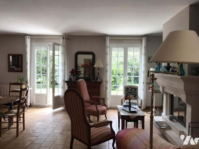 Maison en vente à Monts, Centre Val de Loire, 338380€