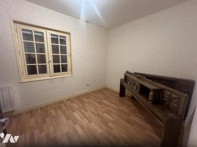 Maison en vente à Monts d'Andaine, Normandie, 142500€