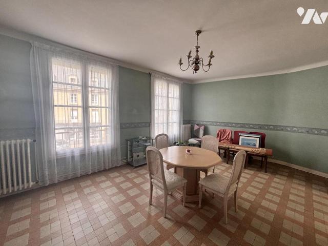 Maison en vente à Monts d'Aunay, Normandie, 250000€