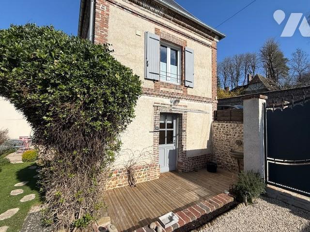 Maison en vente à Montreuil l'Argillé, Normandie, 150000€