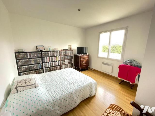 Maison en vente à Montreuil, Pays de la Loire, 200000€