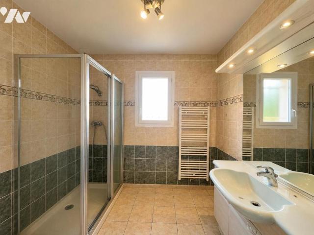 Maison en vente à Moncey, Bourgogne Franche Comté, 218000€