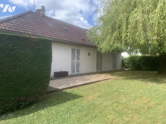 Maison en vente à Mondoubleau, Centre Val de Loire, 152320€