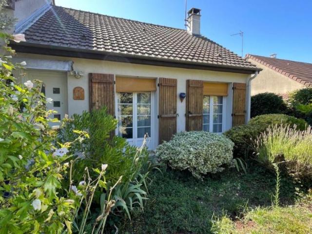 Maison en vente à Monnaie, Centre Val de Loire, 196100€