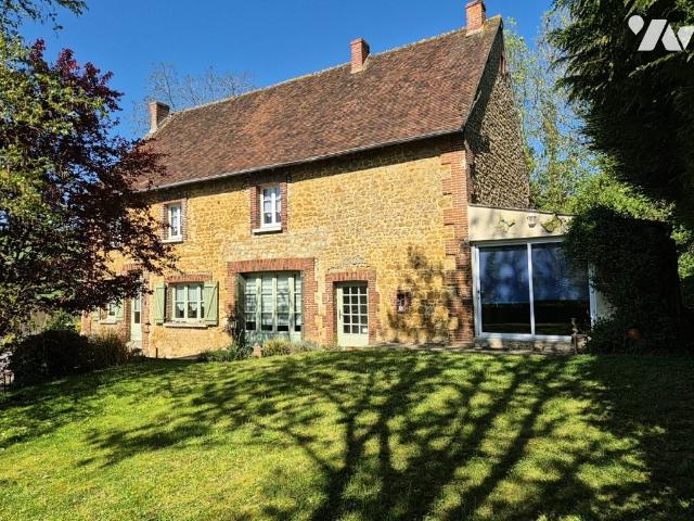 Maison en vente à Mortagne au Perche, Normandie, 260000€