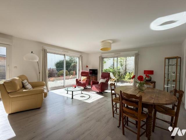 Maison à louer à Nantes, Pays de la Loire, 499200€