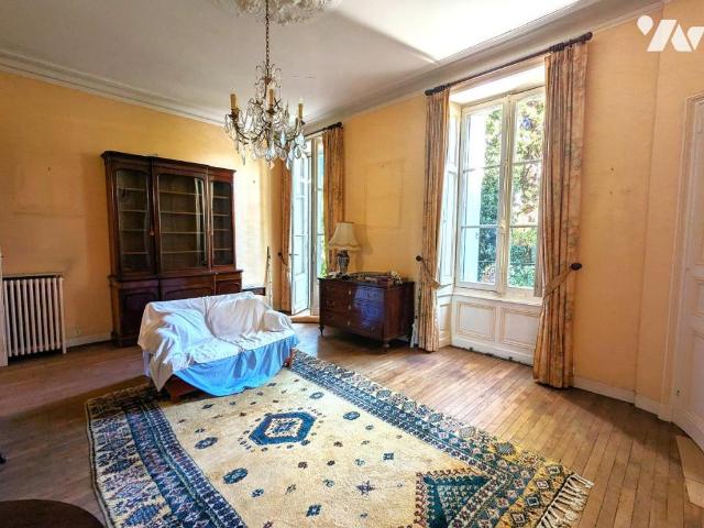 Maison en vente à Nantes, Pays de la Loire, 990400€