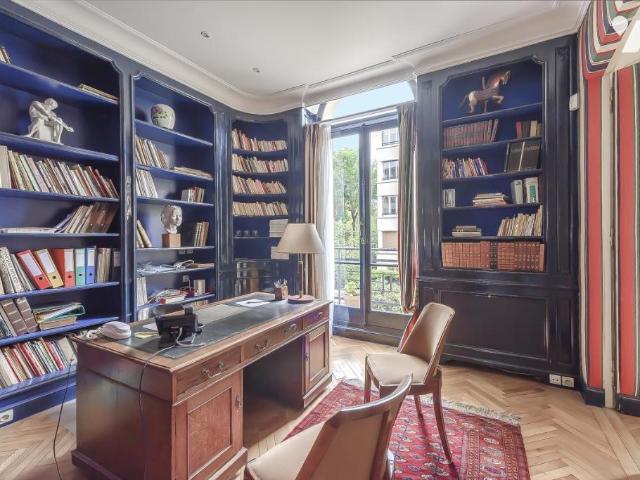 Maison en vente à Neuilly sur Seine, Île de France, 5680 €
