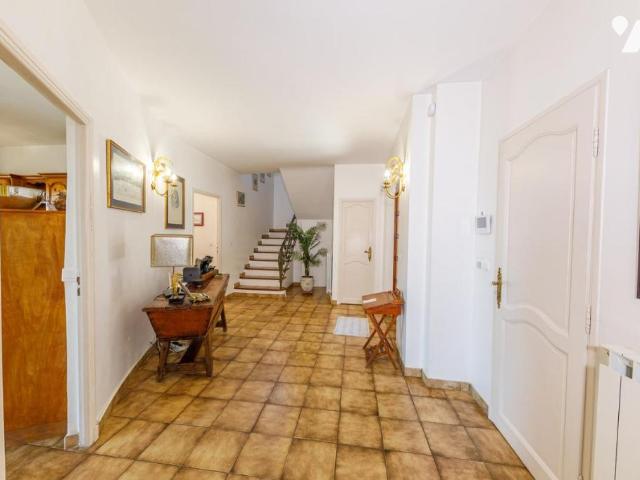 Maison en vente à Nice, Provence Alpes Côte d'Azur, 1490 €