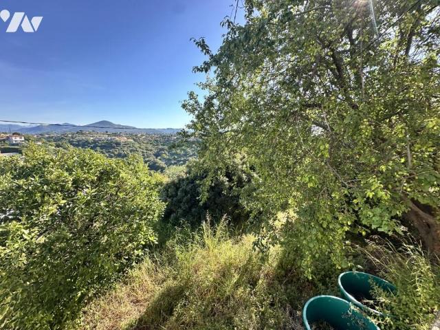 Maison en vente à Nice, Provence Alpes Côte d'Azur, 450000€