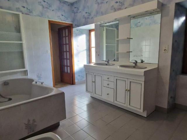 Maison en vente à Noyal sur Vilaine, Bretagne, 342300€