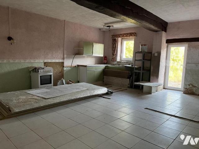 Maison en vente à Ombrée d'Anjou, Pays de la Loire, 162440€