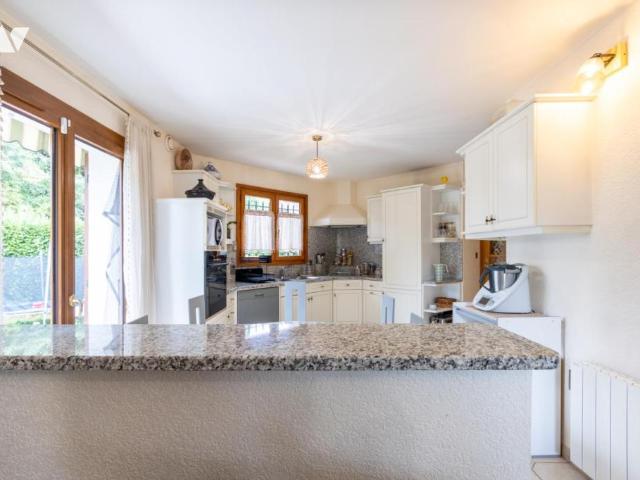 Maison en vente à Ornex, Auvergne Rhône Alpes, 980000€