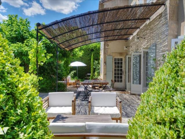 Maison en vente à Paradou, Provence Alpes Côte d'Azur, 1320 €