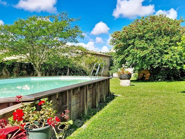 Maison en vente à Périgné, Nouvelle Aquitaine, 256000€