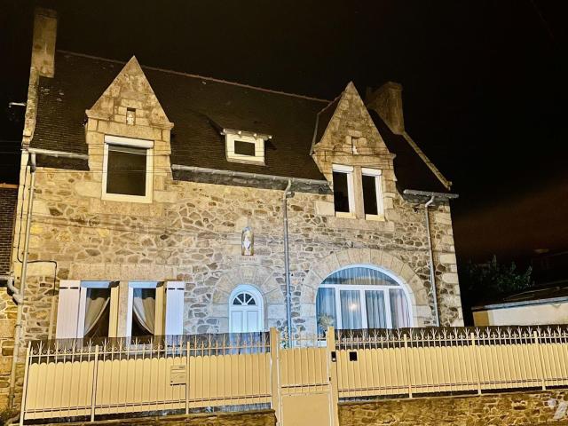 Maison en vente à Perros Guirec, Bretagne, 580800€