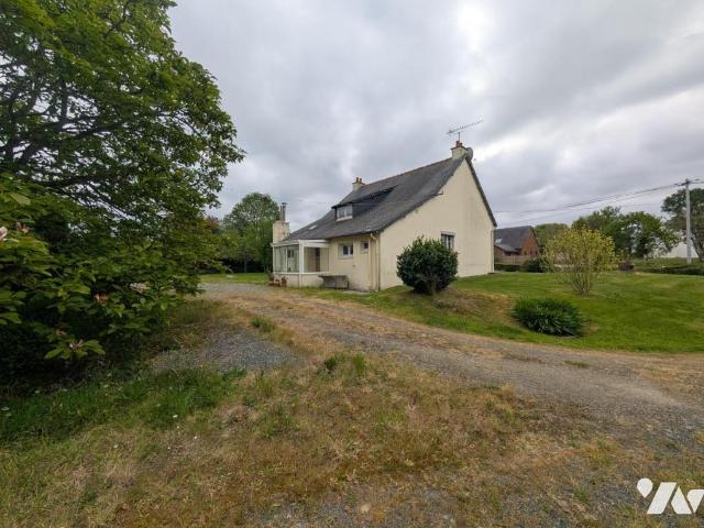 Maison en vente à Pommerit le Vicomte, Bretagne, 150000€