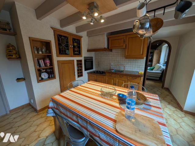 Maison en vente à Pommerit le Vicomte, Bretagne, 370000€