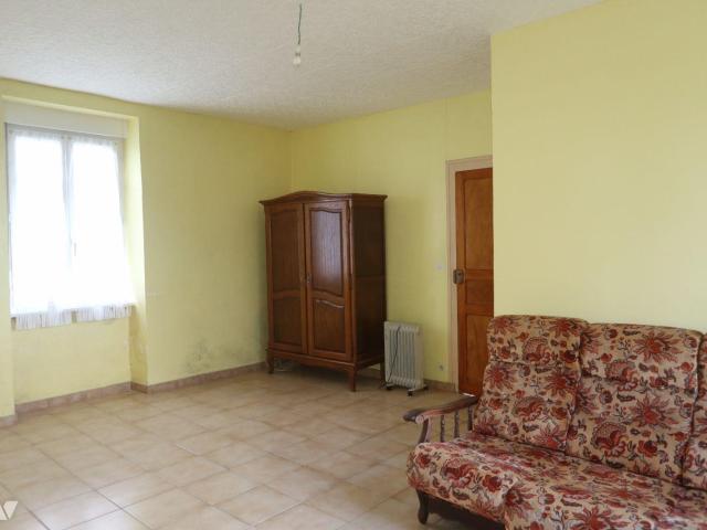 Maison en vente à Pont de Buis lès Quimerch, Bretagne, 105040€