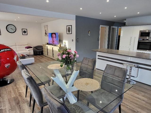 Maison en vente à Pontarlier, Bourgogne Franche Comté, 499000€