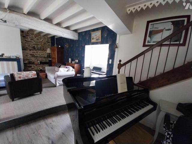 Maison en vente à Pocé les Bois, Bretagne, 440000€