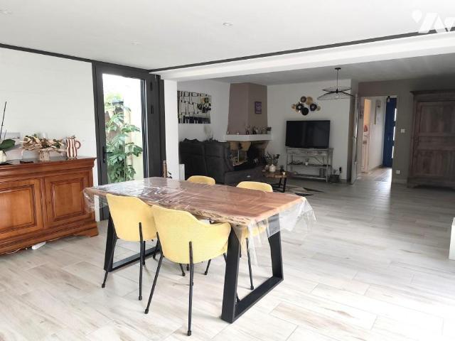 Maison en vente à Poiré sur Vie, Pays de la Loire, 270560€