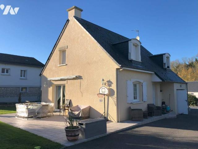 Maison en vente à Port en Bessin Huppain, Normandie, 305000€