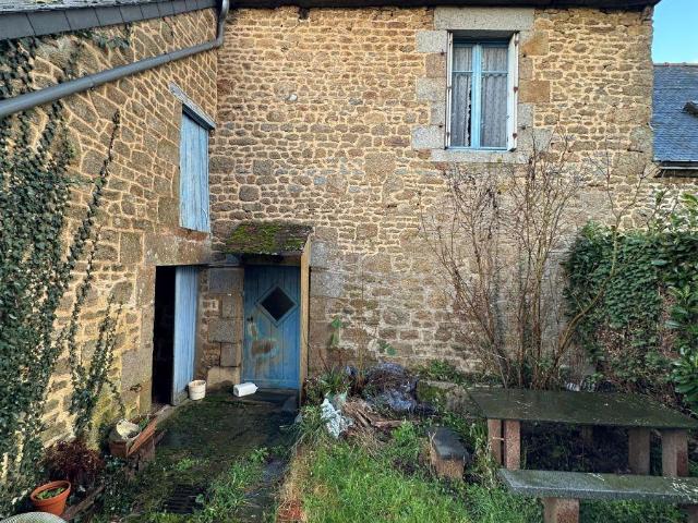 Maison en vente à Portes du Coglais, Bretagne, 98800€