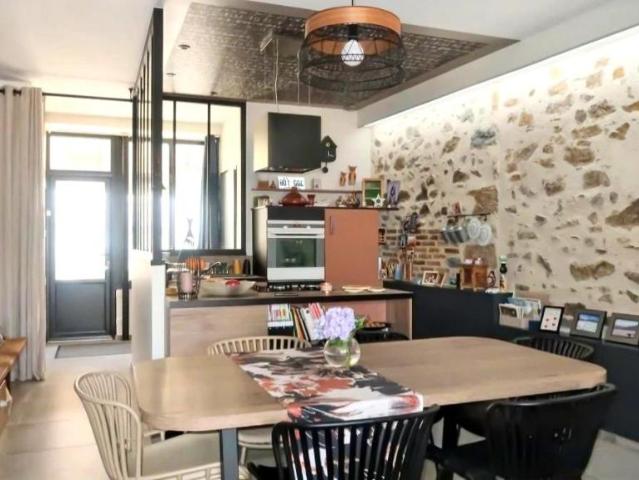Maison en vente à Pouzauges, Pays de la Loire, 210000€