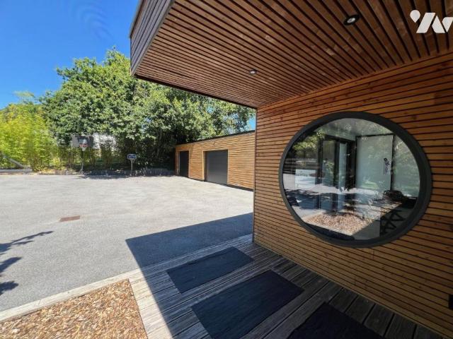 Maison en vente à Plogastel Saint Germain, Bretagne, 730000€