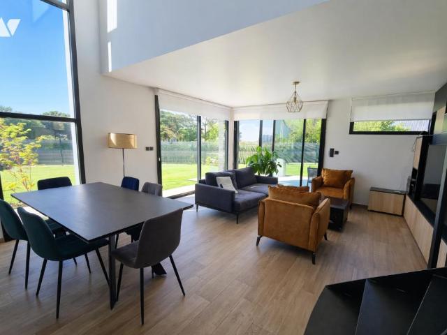 Maison en vente à Pleumeleuc, Bretagne, 500000€