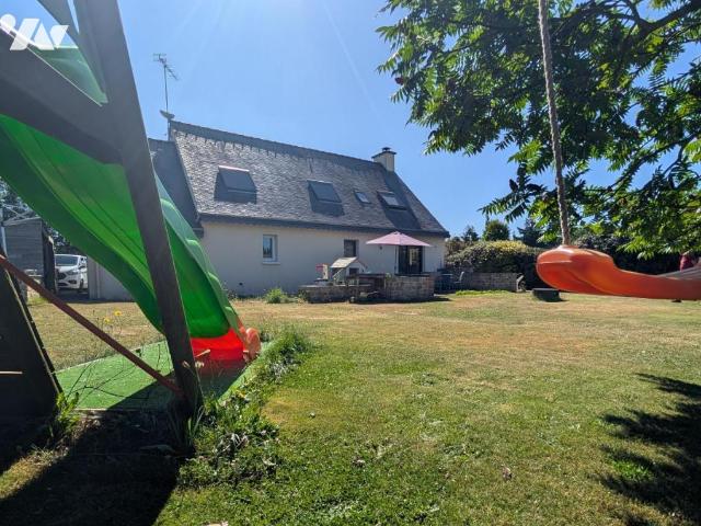 Maison en vente à Pléguien, Bretagne, 351750€